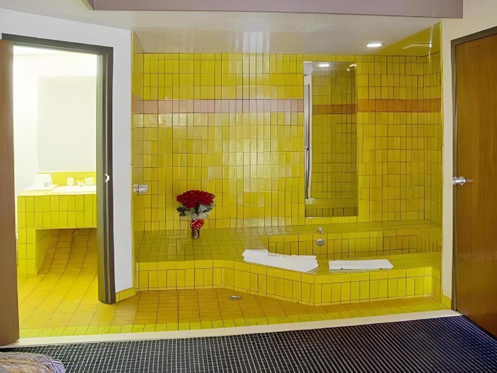 Americas Best Value Inn & Suites Los Angeles Downtown Sw Esterno foto